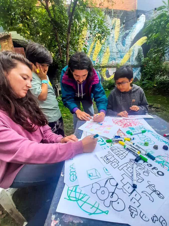 Fun Graffiti Workshop: The Art of Aerosol and Color - Beginner vs advanced street art workshop options