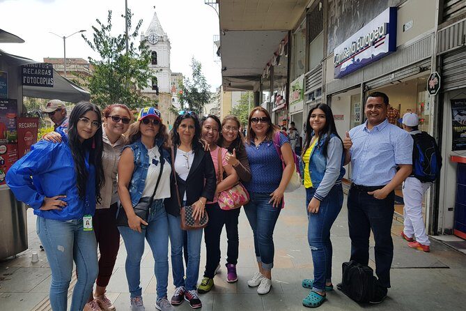 Private Tour City Shopping Bogota - Barrio La Candelaria to start: why the first stop matters